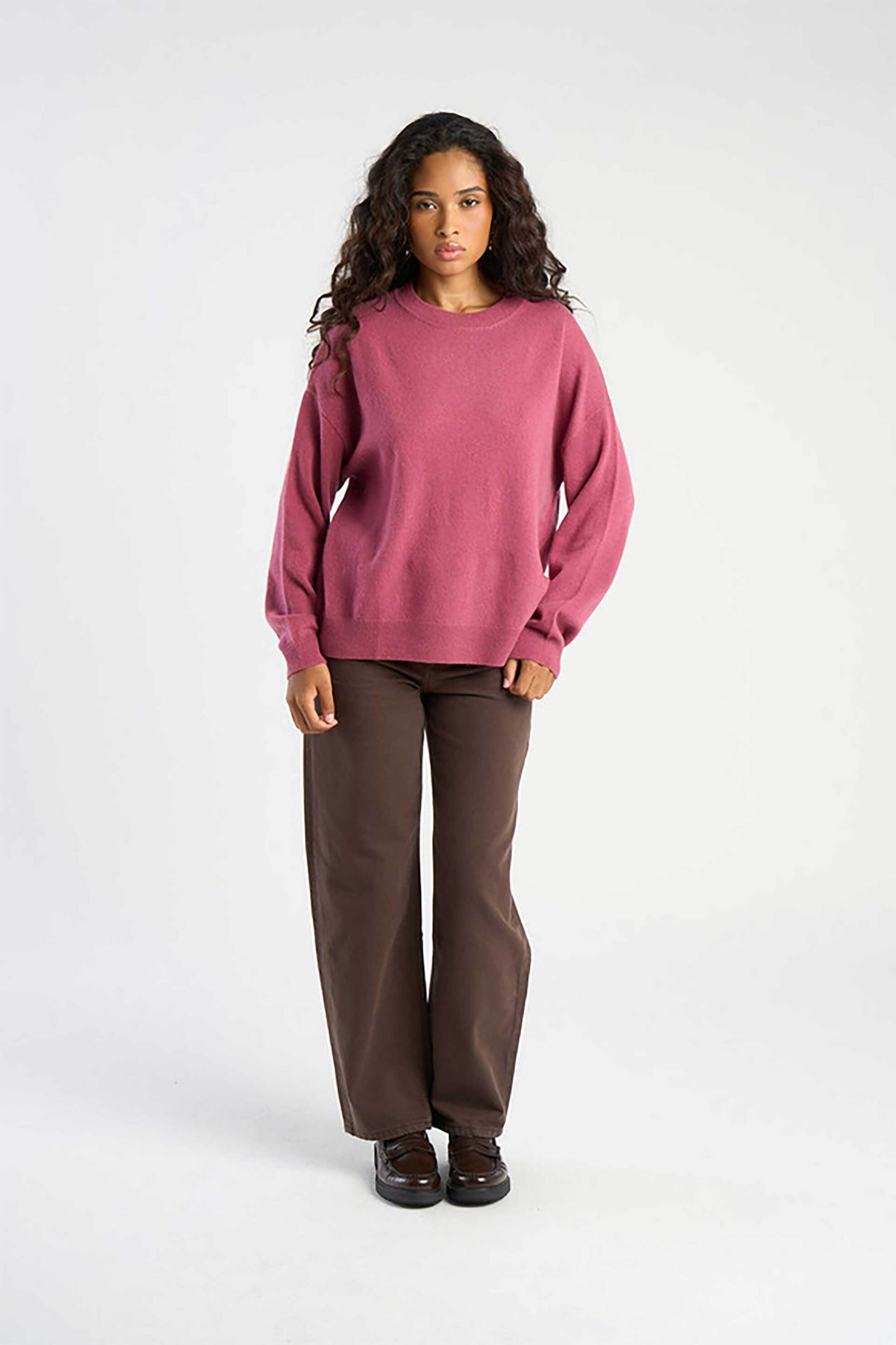 Les Tricots De Lea γυναικεία πλεκτή μπλούζα από κασμίρι oversized "Mapoupette" - 37047 Φούξια φωτογραφία