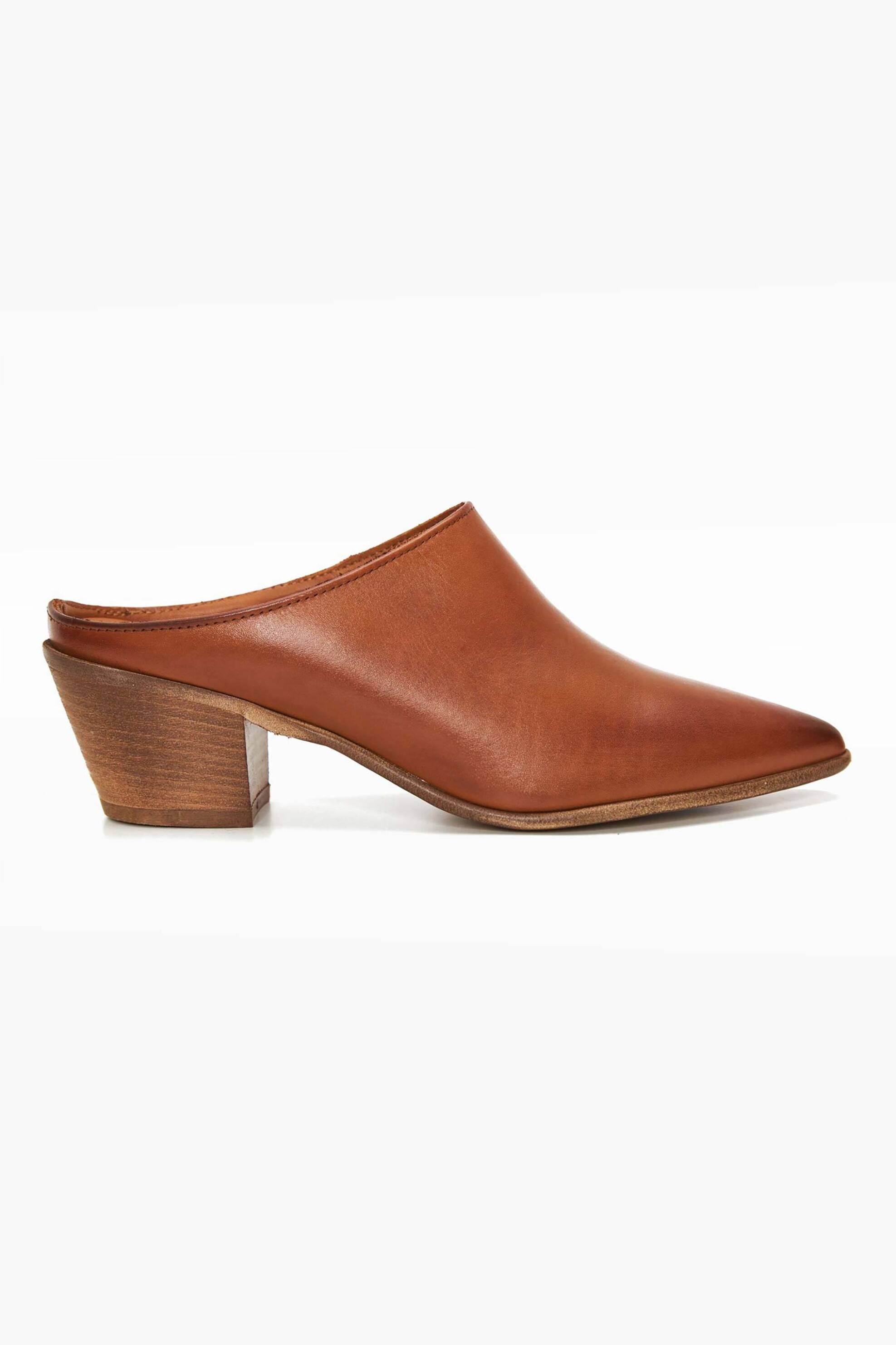AOS AOS γυναικεία δερμάτινα mules - 1.W.FT07202.TAN.38 Ταμπά