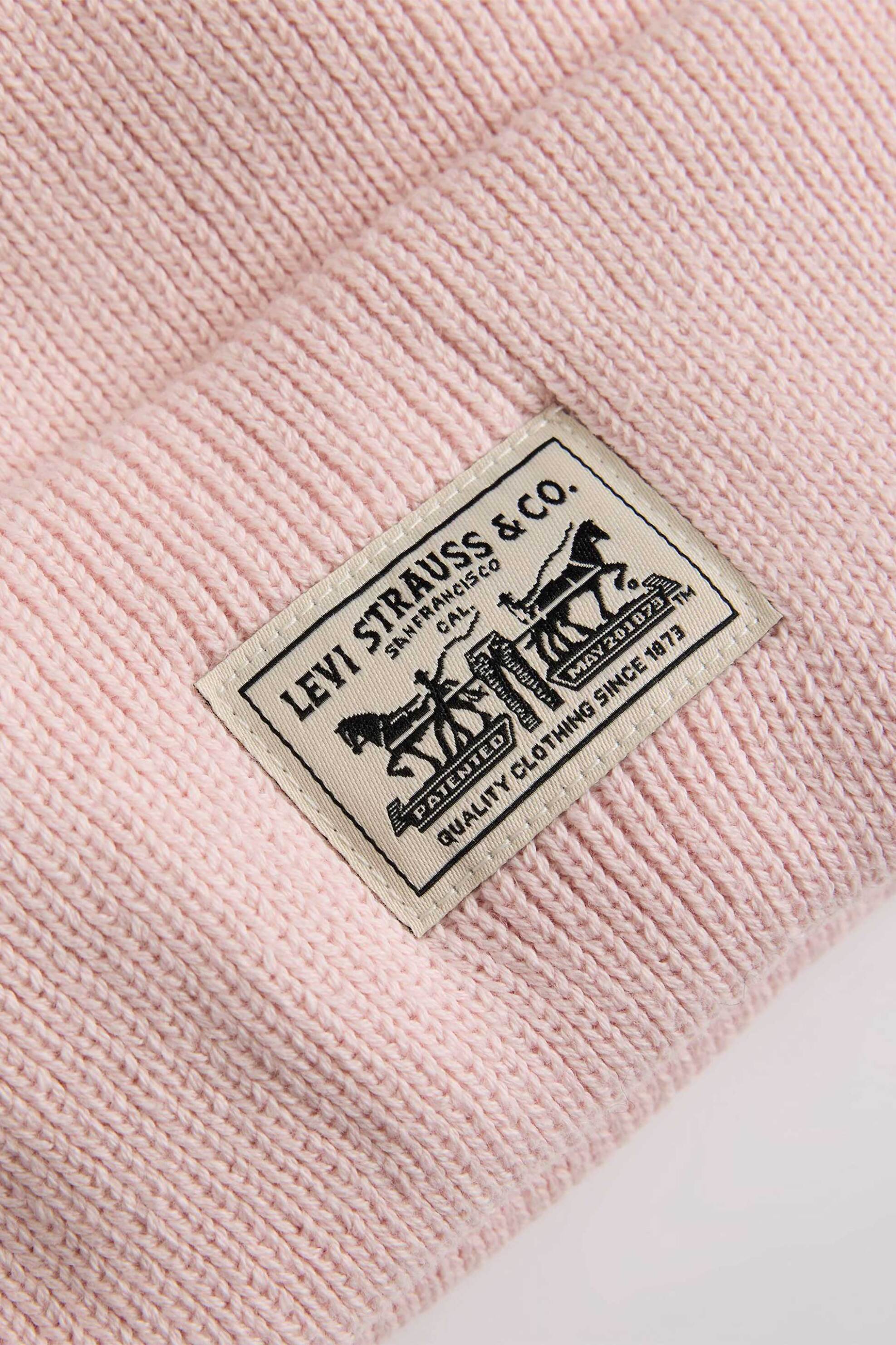 Levi's® γυναικείος πλεκτός σκούφος ribbed με λογότυπο "Backpatch" - 000J70008 Ροζ Ανοιχτό φωτογραφία