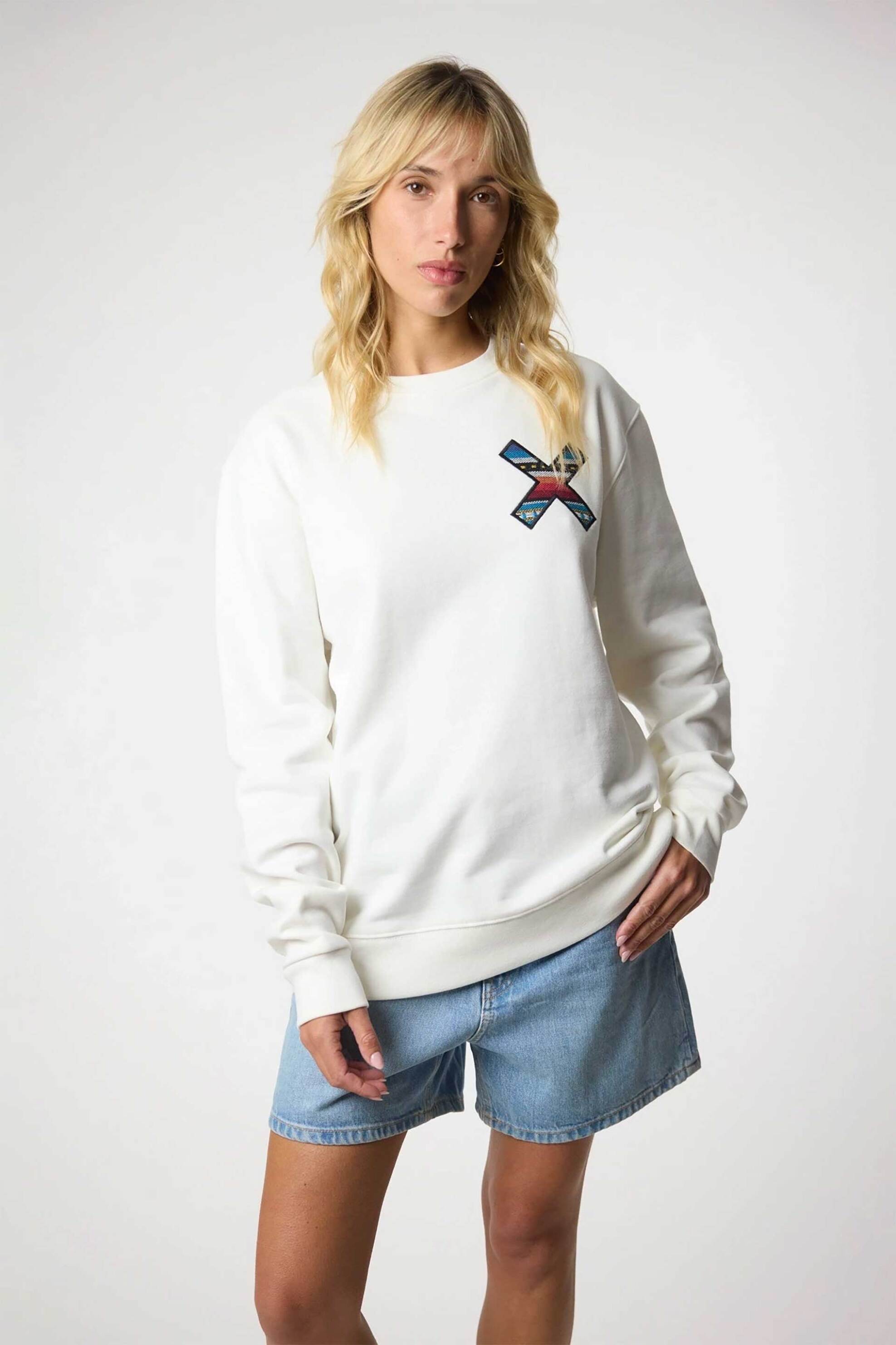 Blue Banana unisex μπλούζα φούτερ με κεντημένο print "X" - 11C00/FW25 Λευκό φωτογραφία