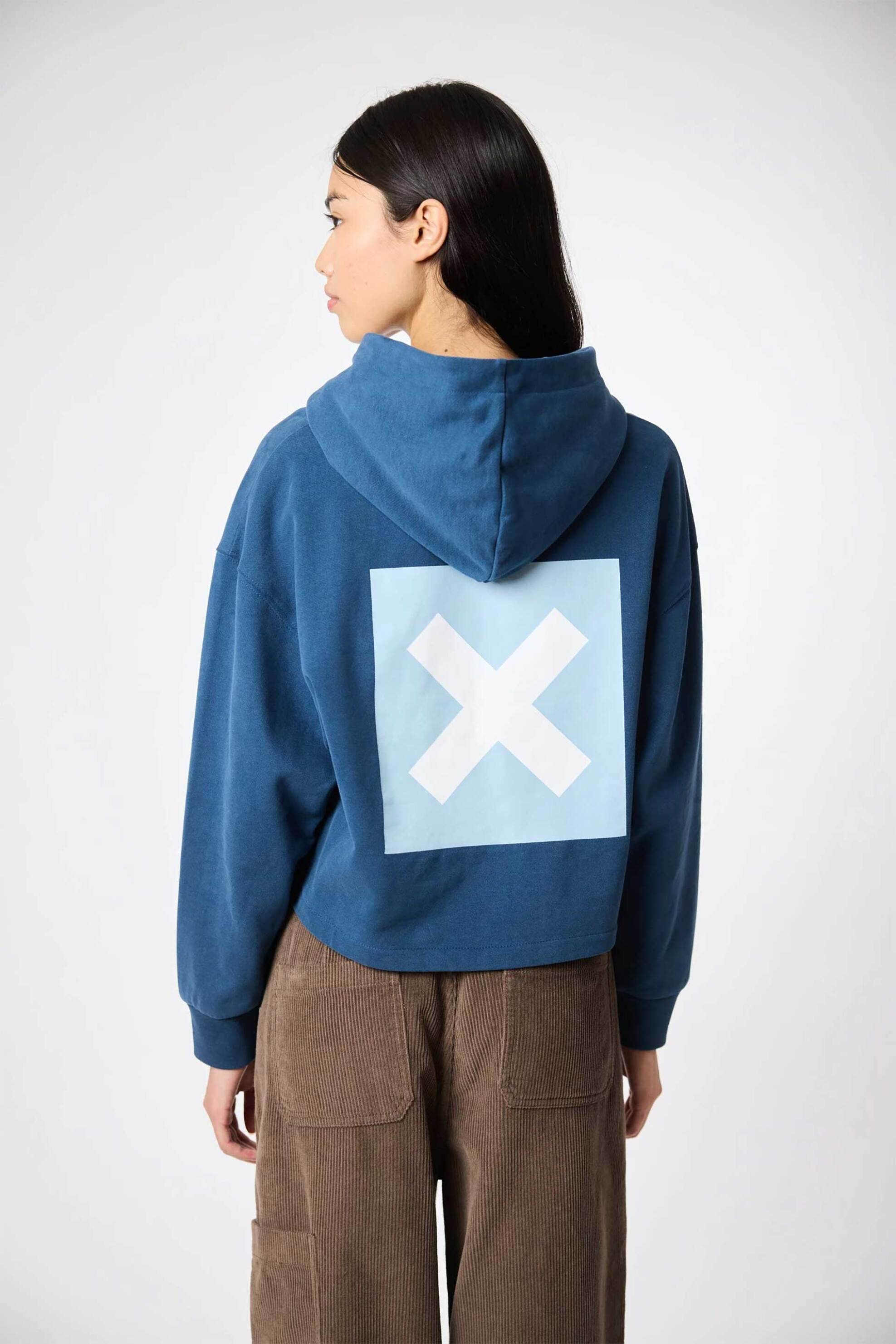 Blue Banana γυναικεία μπλούζα φούτερ cropped με κουκούλα "Nature" - AW25WG016NATBL07/FW25 Μπλε φωτογραφία