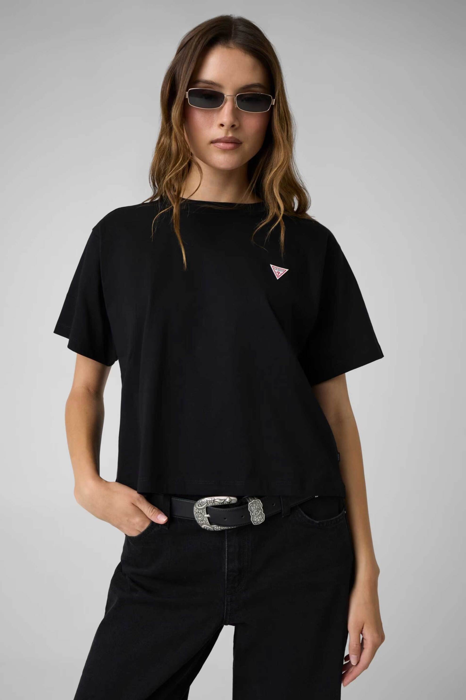 Guess γυναικείο T-shirt με τριγωνικό λογότυπο Βοxy Fit - W4YI05K8HM0 Μαύρο
