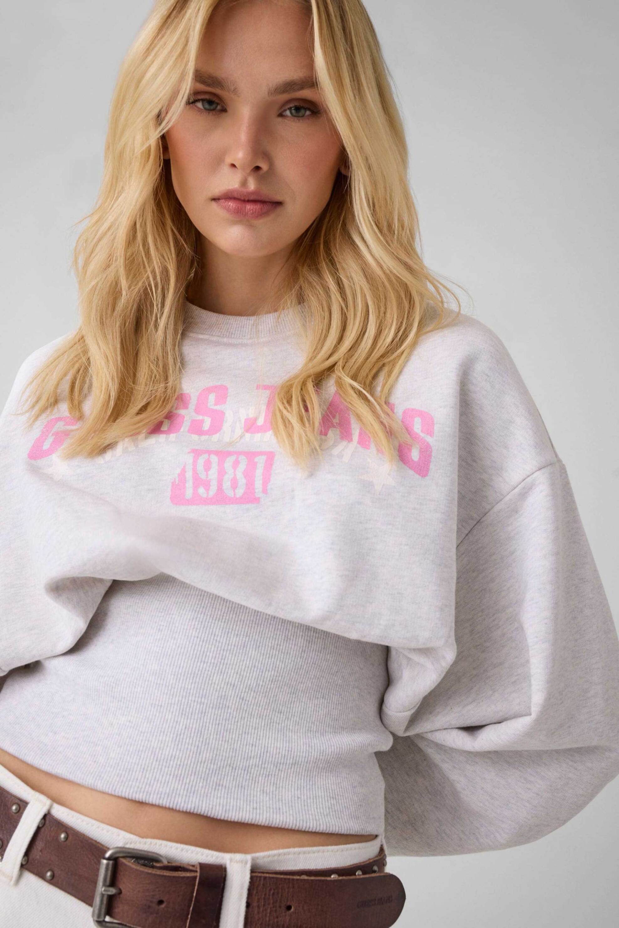 Guess γυναικεία μπλούζα φούτερ με λογότυπο Relaxed Fit - W6YQ08K3866 Γκρι Ανοιχτό