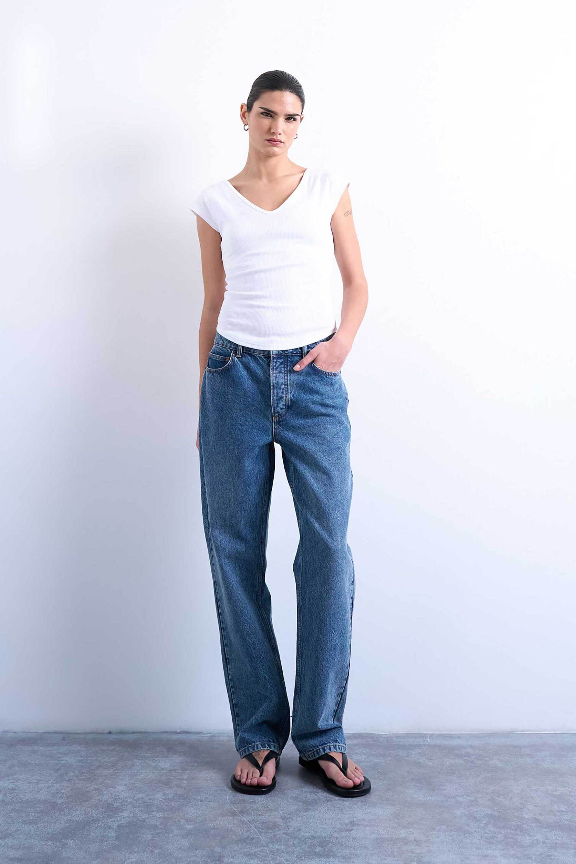 Topshop γυναικείο T-shirt μονόχρωμο με V λαιμόκοψη "Tslissy" - 31000862 Λευκό φωτογραφία