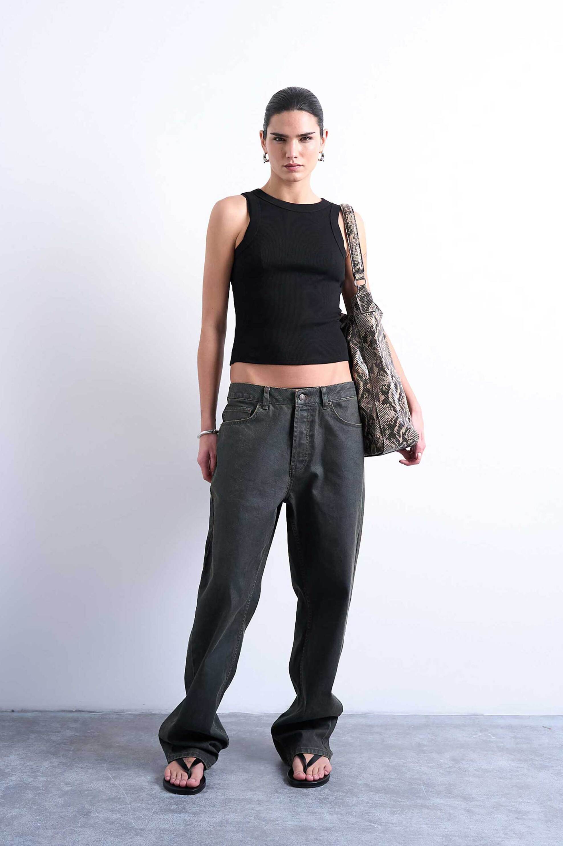 TOPSHOP Topshop γυναικείο τοπ μονόχρωμο αμάνικο "Μary" - 31000872 Μαύρο - 3