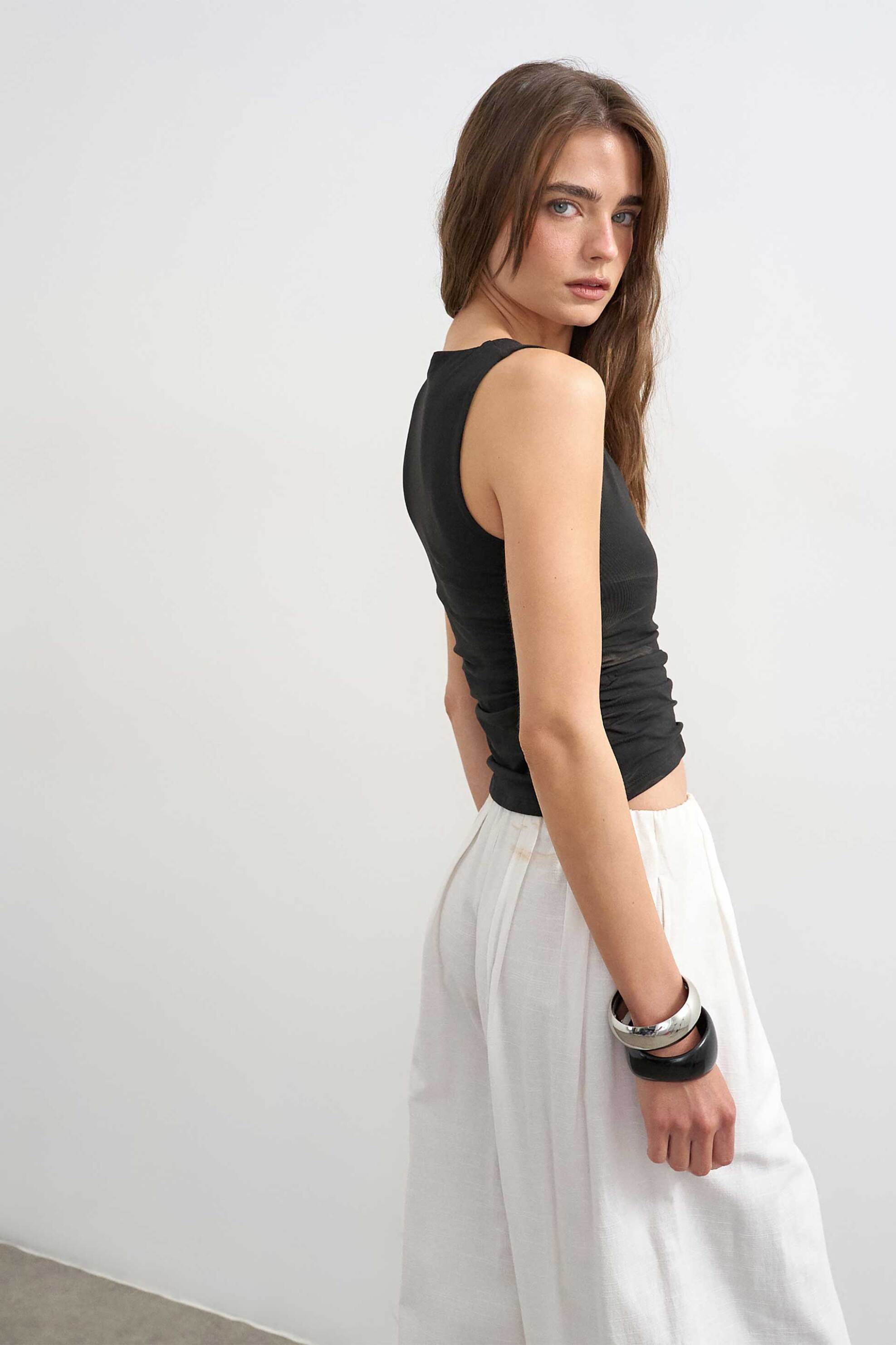 Topshop Γυναικείο Τοπ Αμάνικο με V Λαιμόκοψη My - 31001072 Μαύρο