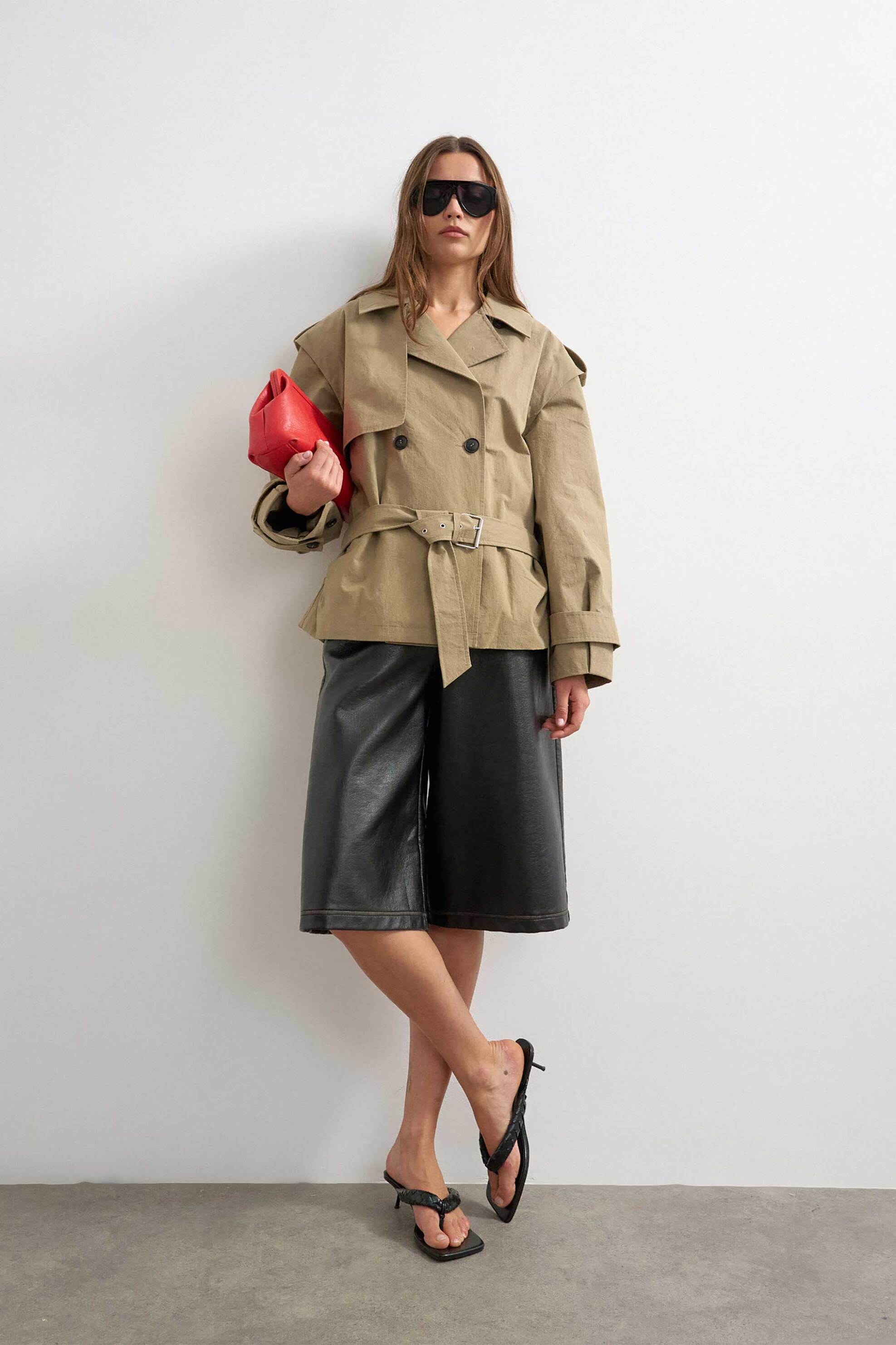 Topshop γυναικεία κοντή καπαρτίνα 