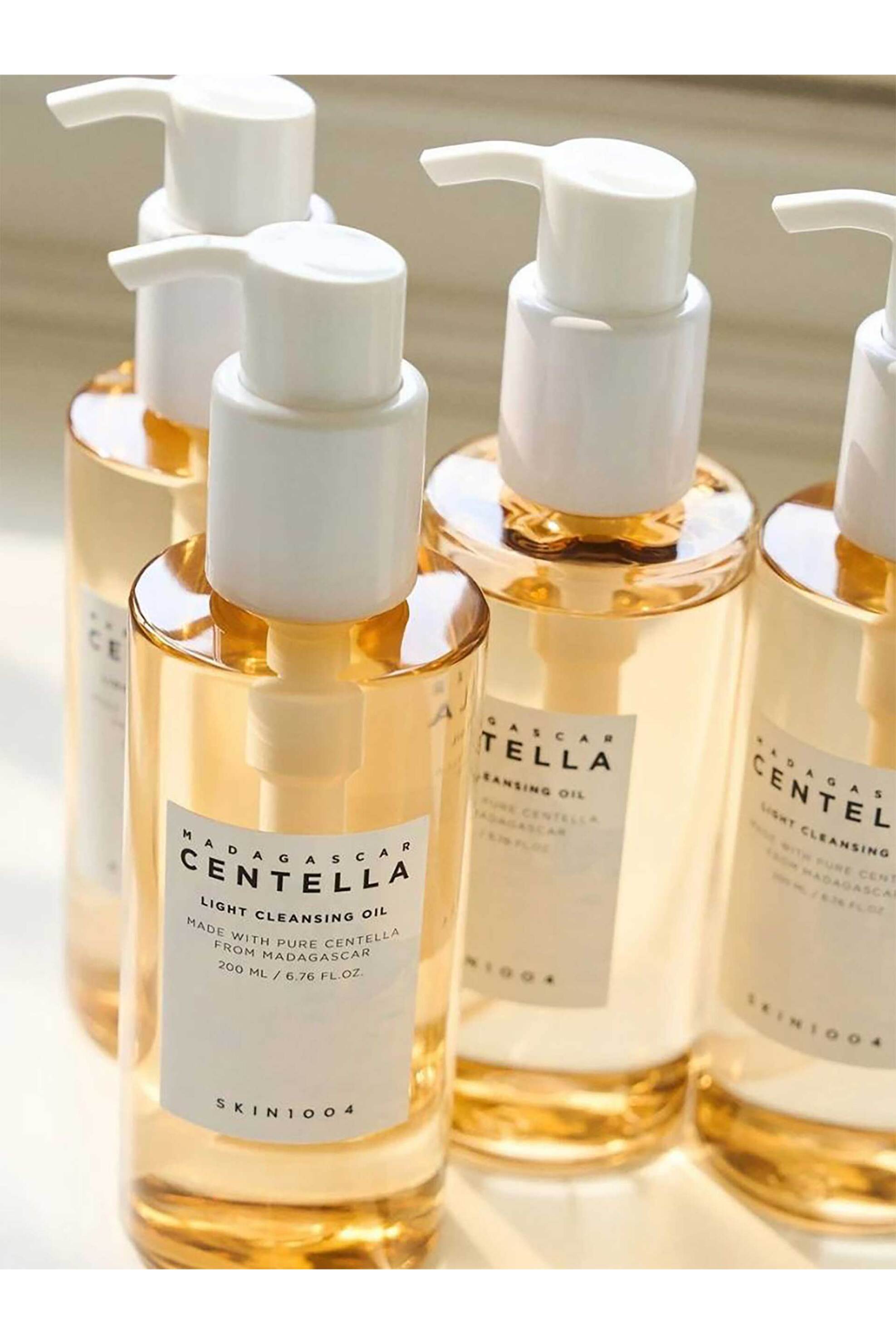 Skin1004 Madagascar Centella Light Cleansing Oil - Έλαιο Καθαρισμού & Ντεμακιγιάζ Με Centella Asiatica 200 ml - 8809913830481 φωτογραφία