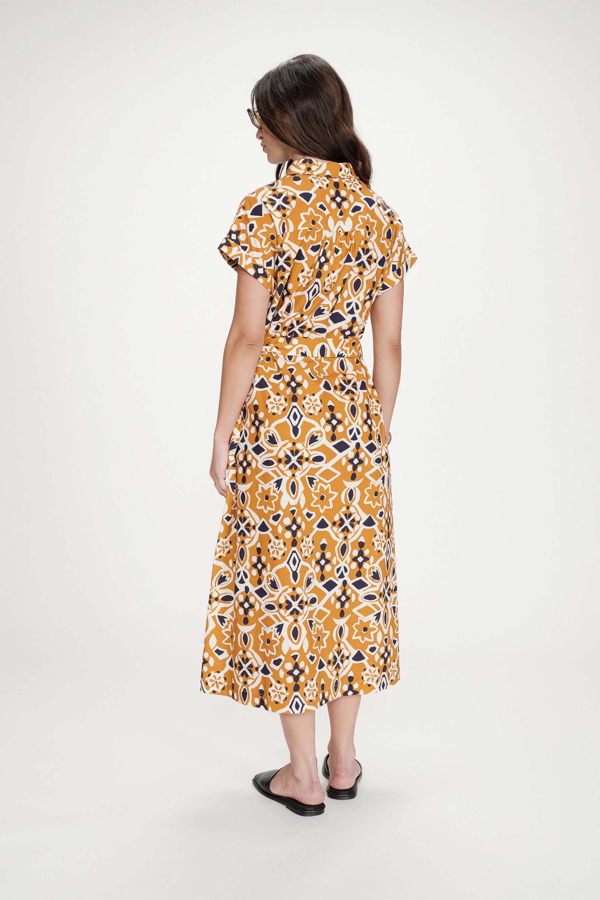 GRACE & MILA Grace & Mila γυναικείο midi φόρεμα σεμιζιέ με all-over print "Virginia" - VIRGINIA/SS26 Ταμπά - 3