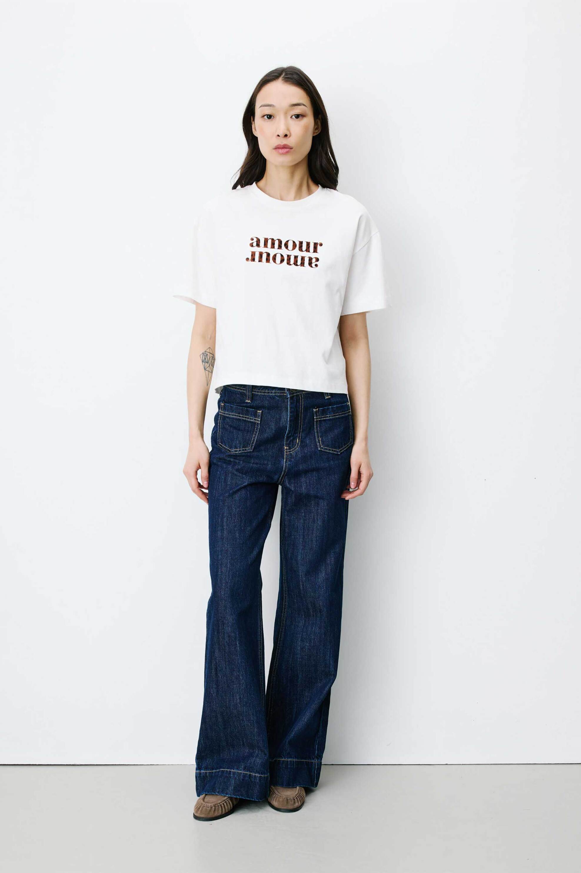 Grace & Mila γυναικείο T-shirt μονόχρωμο με letter print 