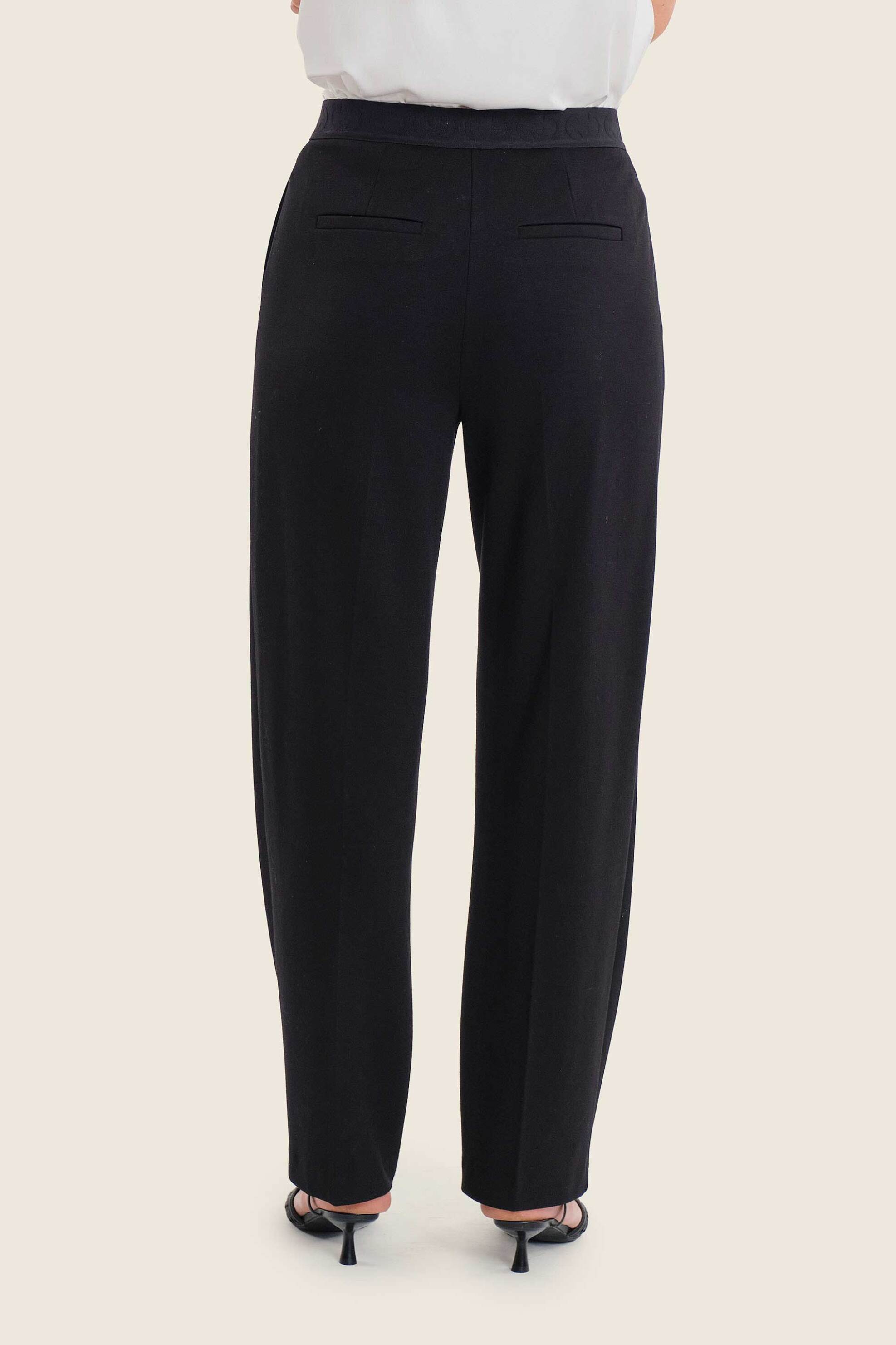 Gerry Weber Γυναικείο Παντελόνι με Ελαστική Μέση Straight Fit - N77006120038 Μαύρο