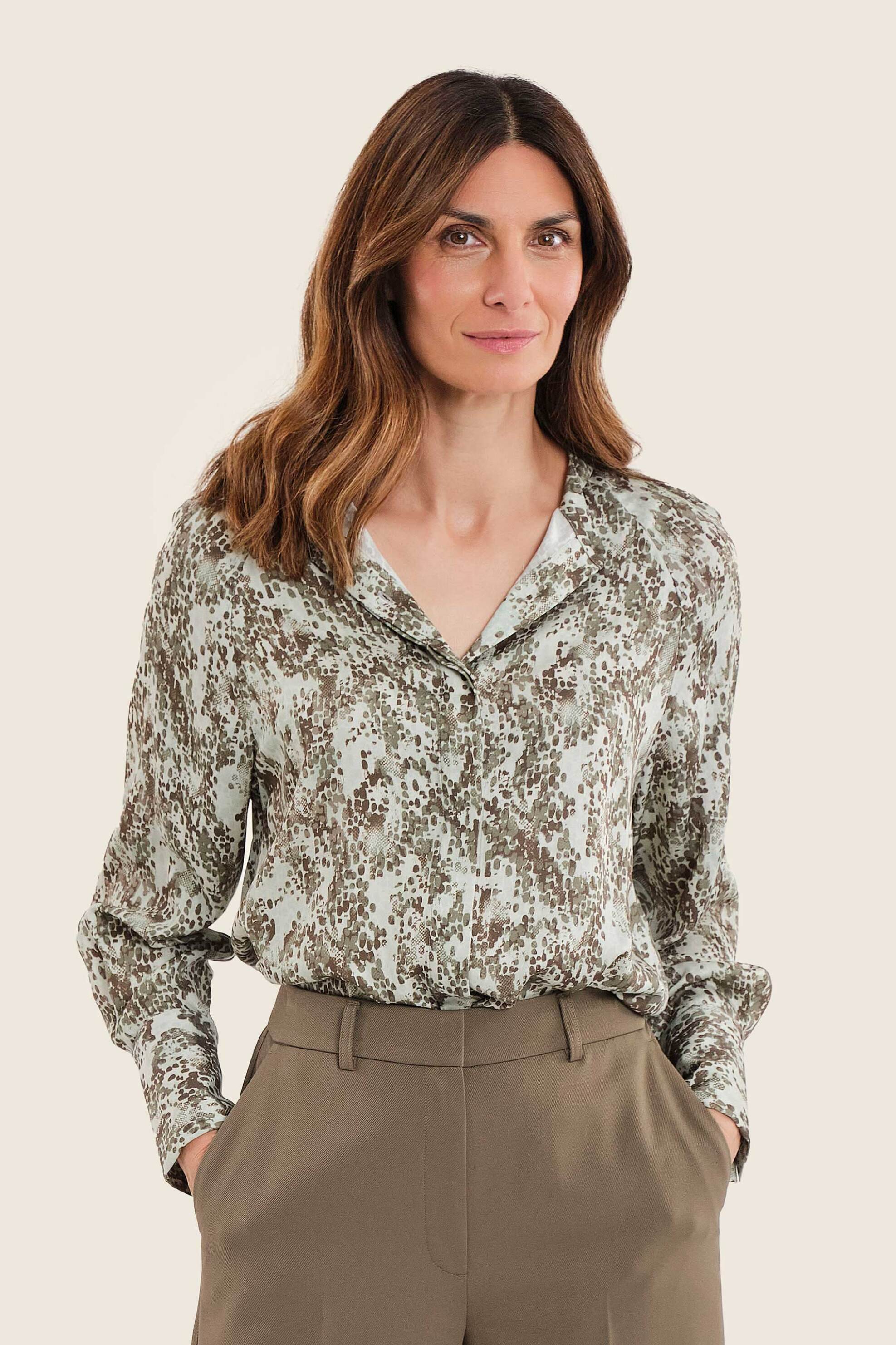 Gerry Weber γυναικείο πουκάμισο με all-over print - N71034730040 Πράσινο