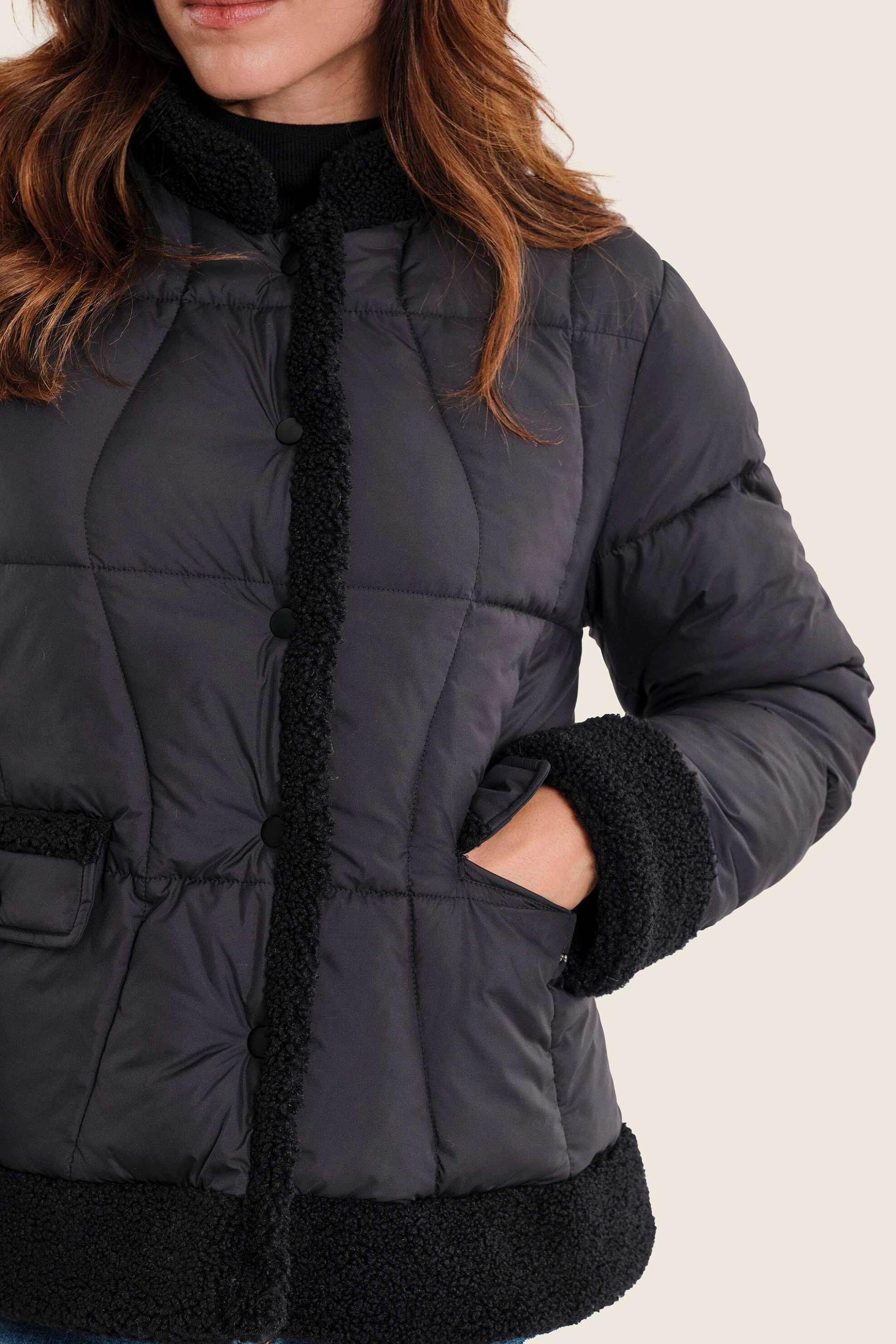 GERRY WEBER Gerry Weber γυναικείο μπουφάν με μπουκλέ λεπτομέρειες - N78413120038 Μαύρο - 2