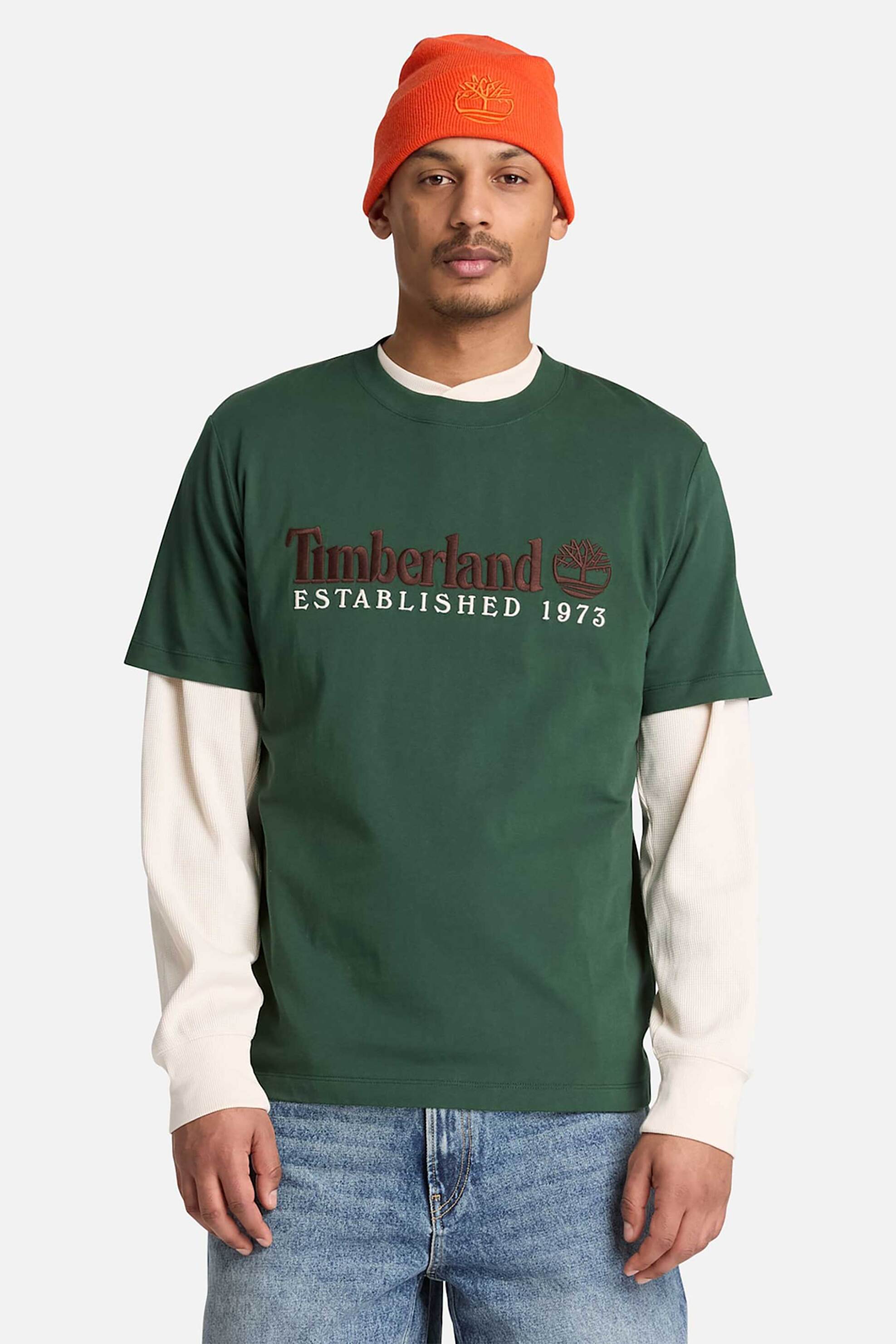 Timberland ανδρικό T-shirt με κεντημένο λογότυπο Regular Fit "Established 1973" - TBC0YHBR3981 Πράσινο Σκούρο
