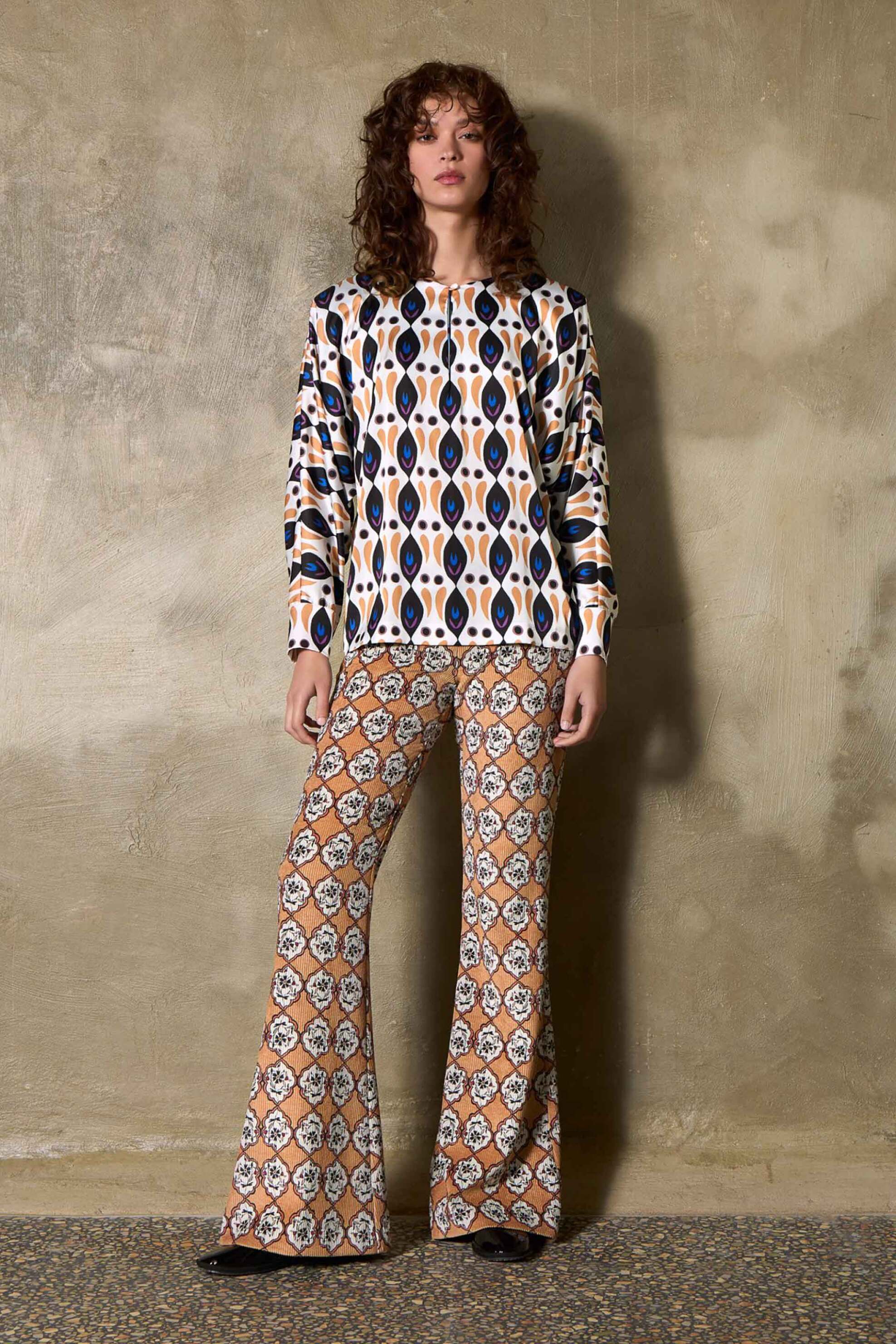 The Artians γυναικεία μπλούζα με all-over print Tailored Fit 