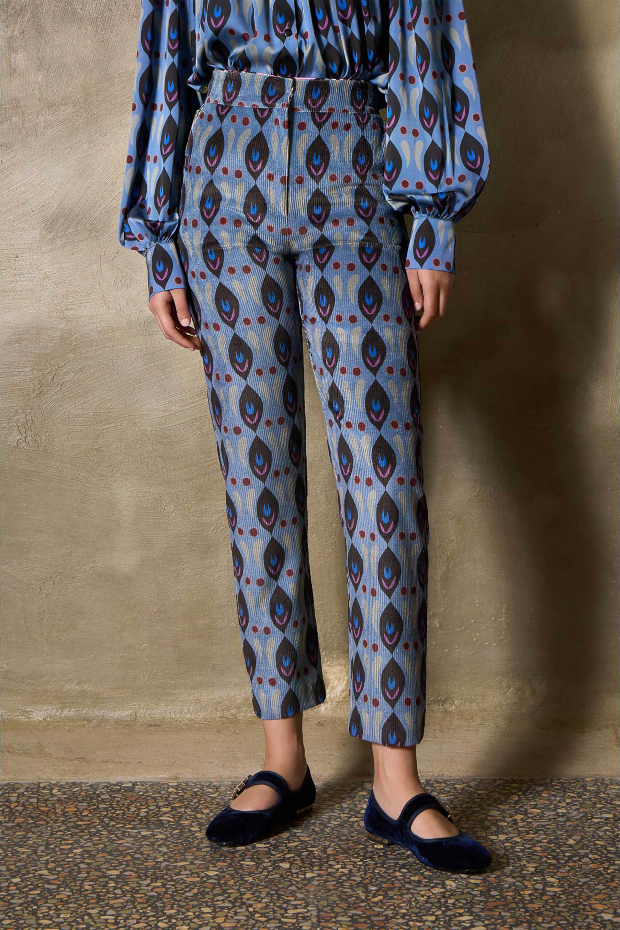 The Artians γυναικείο κοτλέ παντελόνι με all-over print Tailored Fit 
